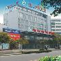 杨志刚《铁梨花》表现抢眼 小丑式人物惹人怜