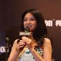 大S自曝不丹度蜜月 谈婚礼:初次结婚 请多包涵