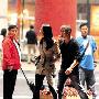 姚晨返京庆生 男友曹郁亲自开车接机
