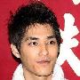 传蓝正龙醉酒脚踹女星小肚 酒品不逊陈浩民