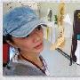 组图：原子霏变爱心“妈妈”探望孤儿