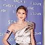 李冰冰狠批菲律宾营救不力 乐基儿承认隆胸(图)