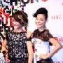 组图：大小S同台气势足 小S搔首弄姿大摆POSE