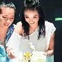 蔡依林庆祝30岁生日 罗志祥送名表换香吻(组图)