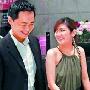Selina订婚偷着乐 与未婚夫明年愚人节大婚