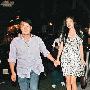 乐基儿甜蜜秀恩爱 曝滑水伤手黎明紧张