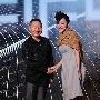 张静初杭州出席活动 与超强台风赛跑(图)