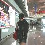 小宋佳现身机场潮味十足 低调赴港加盟新片(图)