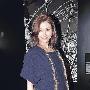 李嘉欣漏口风怀男婴 挺大肚开工仍穿高跟鞋(图)