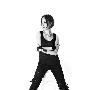 韩星严智苑最新时尚写真 变身女战士(组图)
