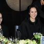 邬君梅获世界灵感女性大奖 亮相庆祝宴会(组图)