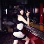 金莎新写真颠覆清纯形象 化身高贵性感女郎(图)