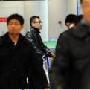 窦文涛冬日孤身回京 自娱自乐表情搞怪(组图)