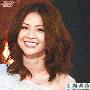 阿Sa海南遭男粉丝突袭 希望陈伟霆赚大钱(组图)