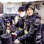 韩国男星金贤重救助贫民 冬天雪中真送炭(图)
