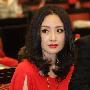 王学兵娇妻孙宁穿火辣红裙亮相 惨露胸贴(组图)