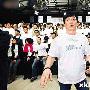 愚人节香港为日赈灾义演 成龙率群星唱主题曲