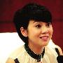 闫妮被曝离婚独自抚养女儿 结交80后男演员(图)