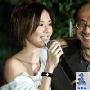 父亲笑谈孙燕姿婚事 笑而不答女儿“怀孕说”