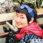 Selina发布新照片 脸上依稀泛红疤(图)