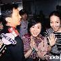 侯佩岑甜蜜婚后话题不断 关颖出书替阿姨抱不平