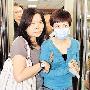 徐怀钰短发憔悴登法庭 一言不发闻粉丝去世落泪