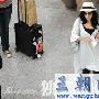 杨幂离京不忘买书充电 冯绍峰留守心情欠佳(图)