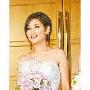 Selina“总裁办公室”开心复健 否认12月完婚