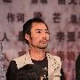“旭日阳刚”王旭晨练遇车祸 所幸无大碍