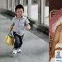 谢霆锋幼时照曝光 网友：与Lucas一模一样(图)