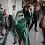 Lady Gaga全身绿装访日 出席25日慈善演出(图)