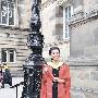 张曼玉获爱丁堡大学荣誉博士 清秀亮相领学位