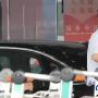 董卿素颜陪男友 男方离婚董卿小三变正室(组图)