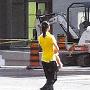 梁洛施携三子亮相温哥华 双胞胎被指像李泽楷