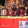 组图：刘谦与周杰伦刘畊宏开餐厅 大方承认恋情
