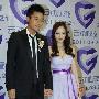 李小璐胸部“演变史” 改走性感路线(组图)