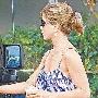 安妮斯顿被曝已怀双胞胎 月花50万与男友租新房