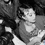 镜头直击：30岁范冰冰依旧美艳豪放(组图)