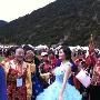 张杰谢娜婚礼花絮 谢娜换上“马栏坡”裙(组图)