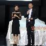 组图：张静初亮相西安车展 10月开拍新电影