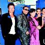 谢贤不帮霆锋找女友 Lucas兄弟俩亲吻狄波拉