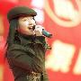 揭杨钰莹首次复出秘闻 02年上央视无人理(图)