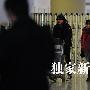 刘恺威机场遭女粉丝围堵 陷“桃花劫”(组图)