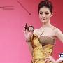 吴亚馨性感挤半球 为“婊子”骂名偷哭(组图)