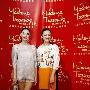组图：姚晨入驻上海杜莎夫人蜡像馆 与蜡像合影