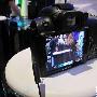 CES2010:三星现场展示NX10新单电相机