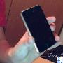 根据读者投书，之前iPhone 4G的图片应该是日本山寨机