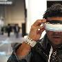 CES 2011：Sony 的 3D 头戴式显示器动头玩