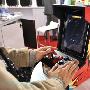 CES 2011：Ion iCade 动手玩 - 在 iPad 上找到大型电玩的 Fu~