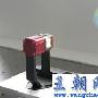 德国发展出只有六毫米，薄到几乎让你忘了它的存在的微型投影机